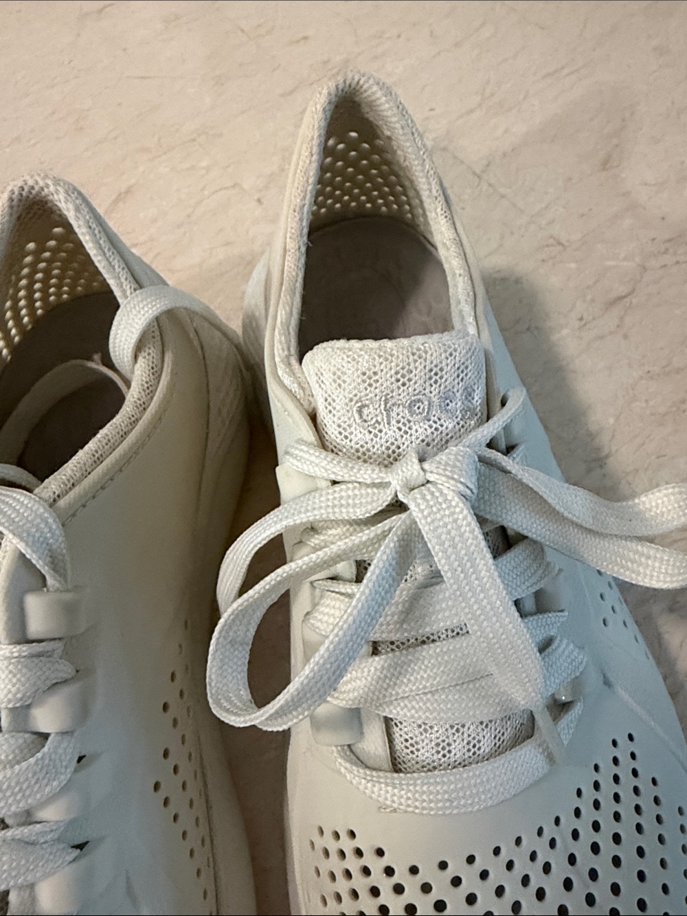 Cream crocs sneakers - Picture 2 of 8